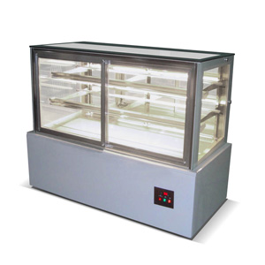 Angle droit vitrine de boulangerie